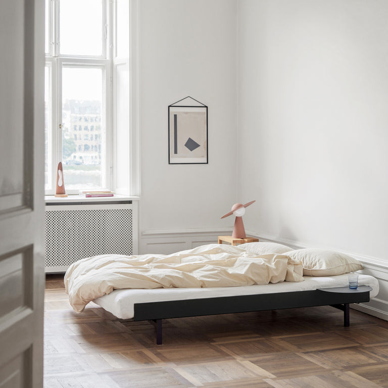 Expandable Bed Black | Moebe | Insidestore