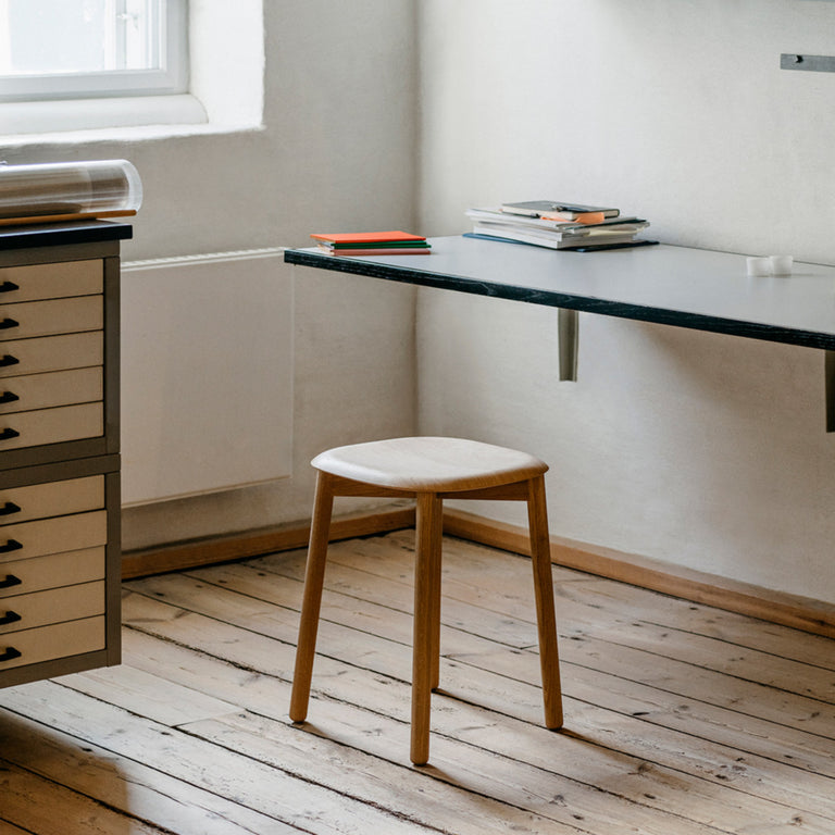 Soft Edge Stool Oak
