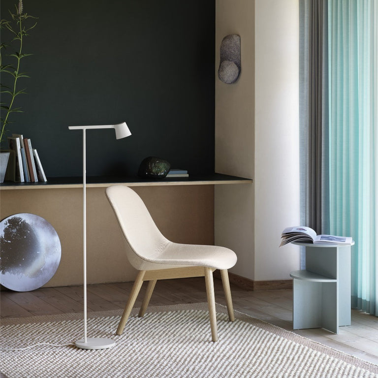 Tip Floor Lamp White Lifestyle | Muuto | Insidestore