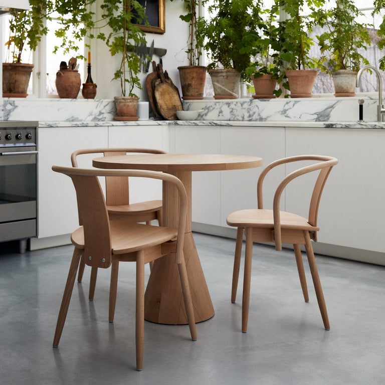 Draft Dining Table | Massproductions | Insidestore