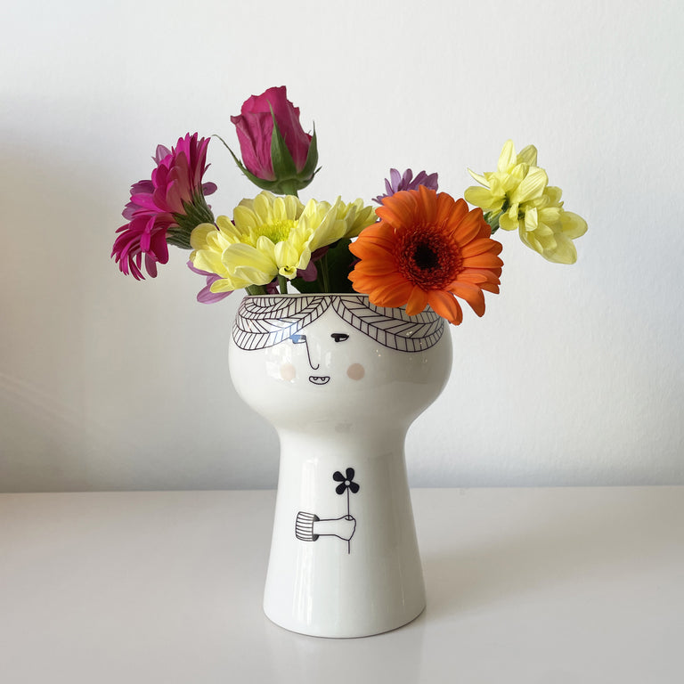 Lotta Vase | Meyer-Lavigne | Insidestore