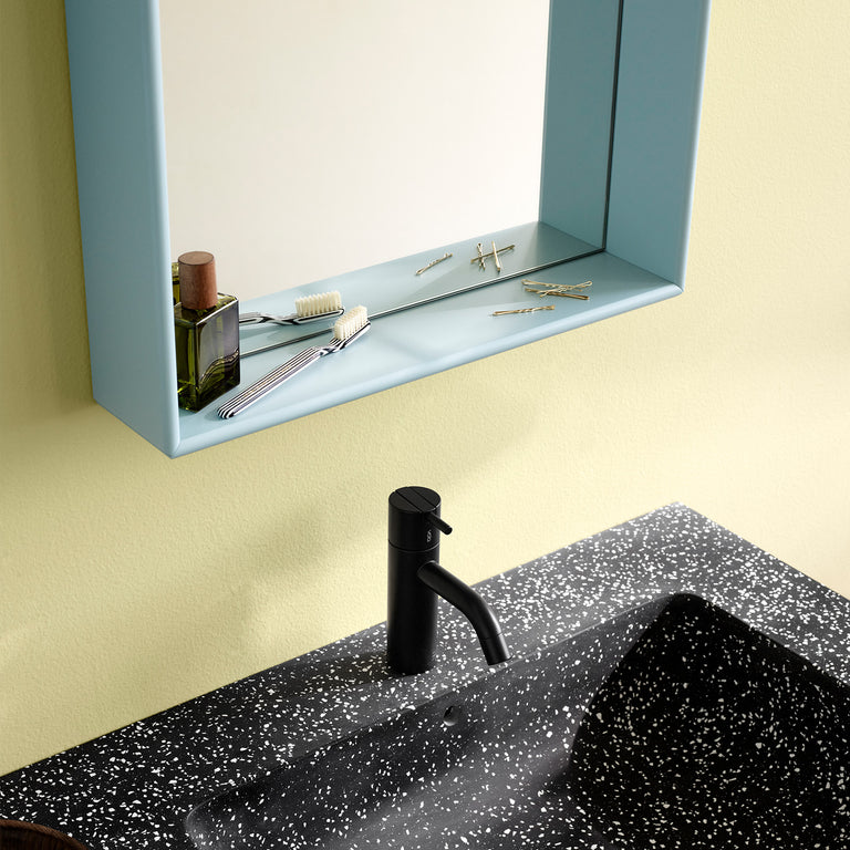 Shelfie Lifestyle Image | Montana