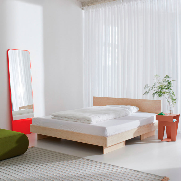 Zains Bed | Solid Ash with White Pigment | OUT | Insidestore