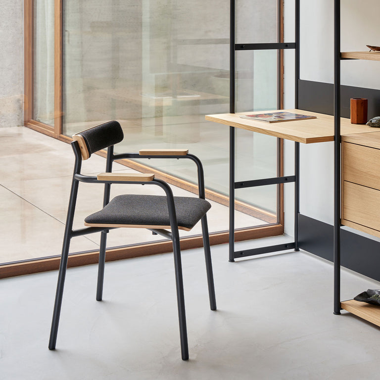 Etude Chair with Armrests with Upholstery