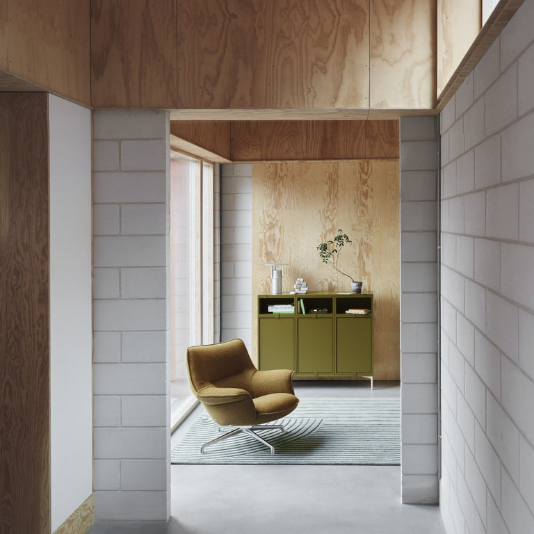 Doze Lounge Chair Low Swivel Base | Muuto | Insidestore