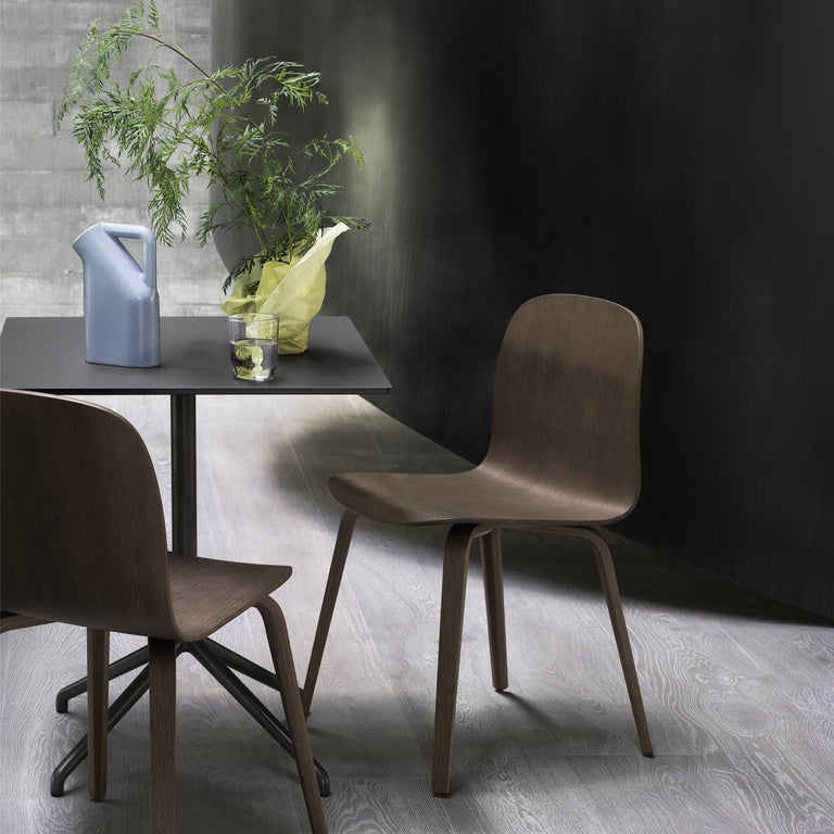 Visu Chairs Dark Stained Brown | Muuto | Insidestore