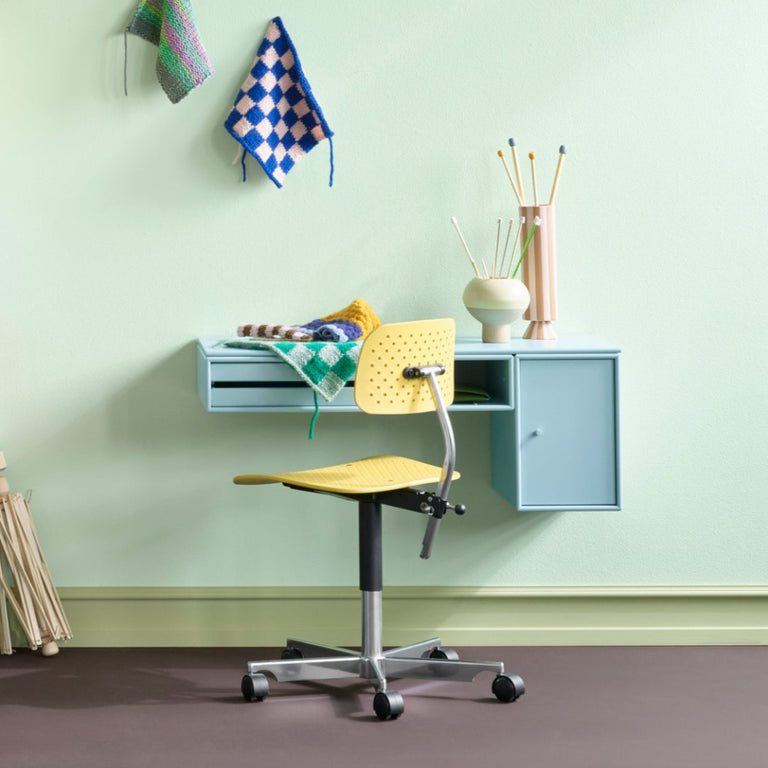 Bureau Workdesk | Montana Furniture | Insidestore