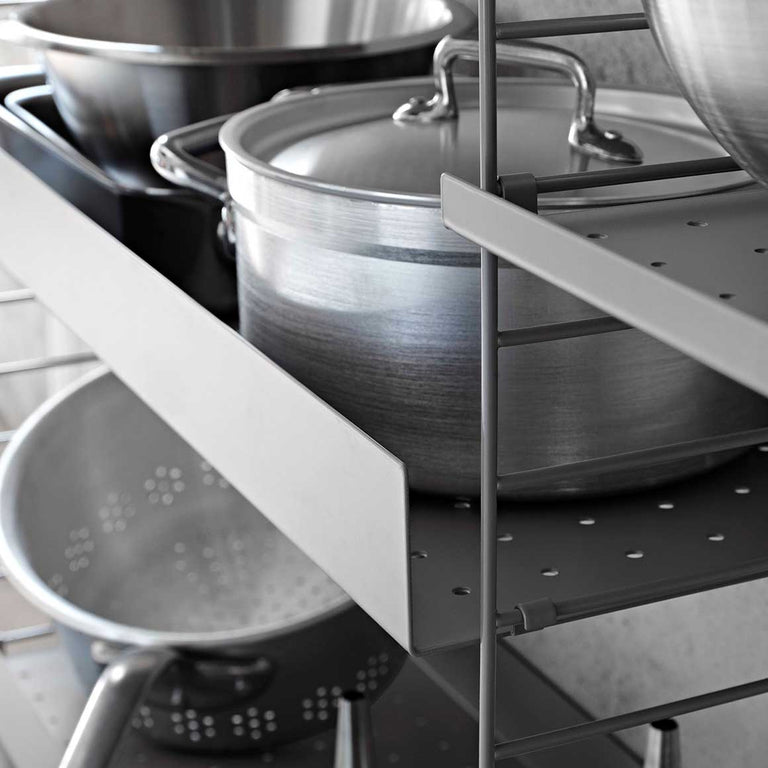  Close up High and Low Shelf